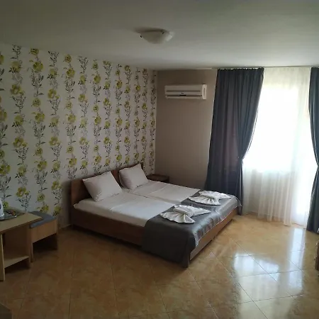 Peter's Houses Apartment